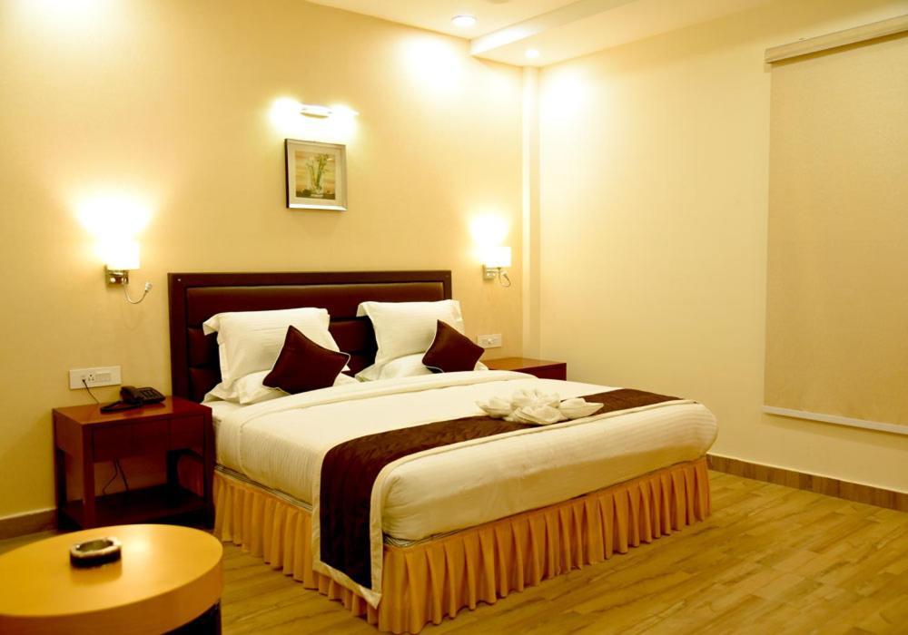 Hotel The Ved Mantra Gwalior Exterior foto